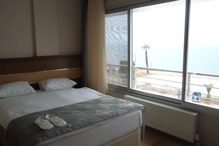 Room 21 of 45