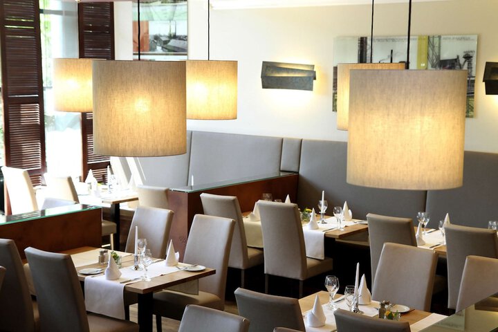 Dining Photos