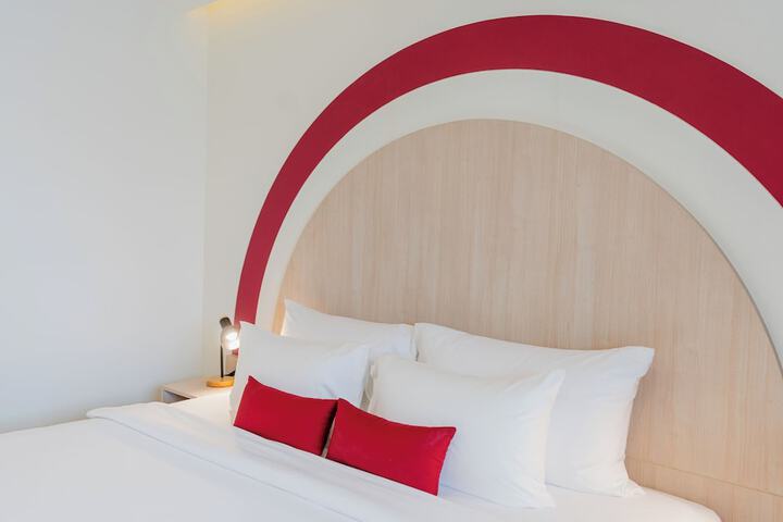 Room 108 of 190