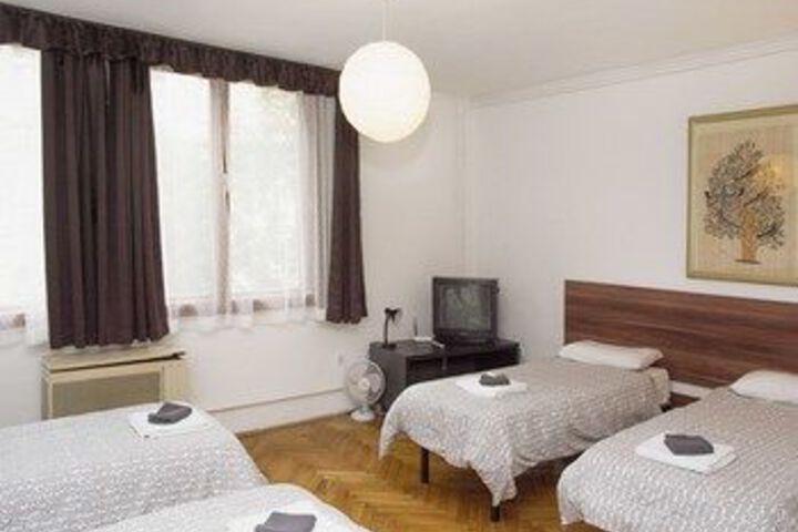 Room 205 of 322