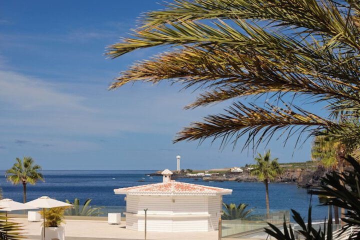 Pool Hotel