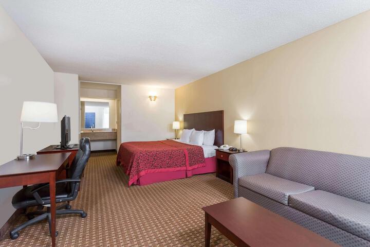1 King Bed (8 of 14)