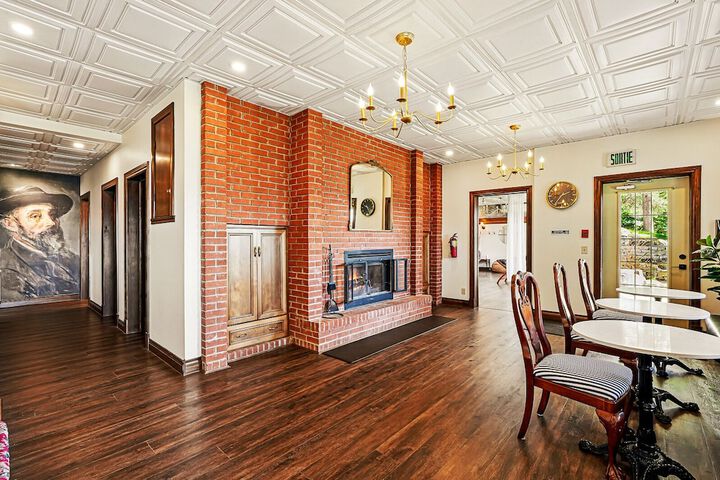 Hotel Interior 5 of 93