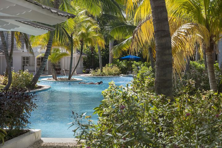 Pool 65 of 157