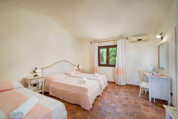 Room 4 of 46