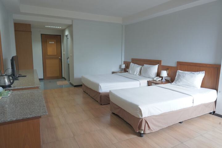 Room 7 of 15