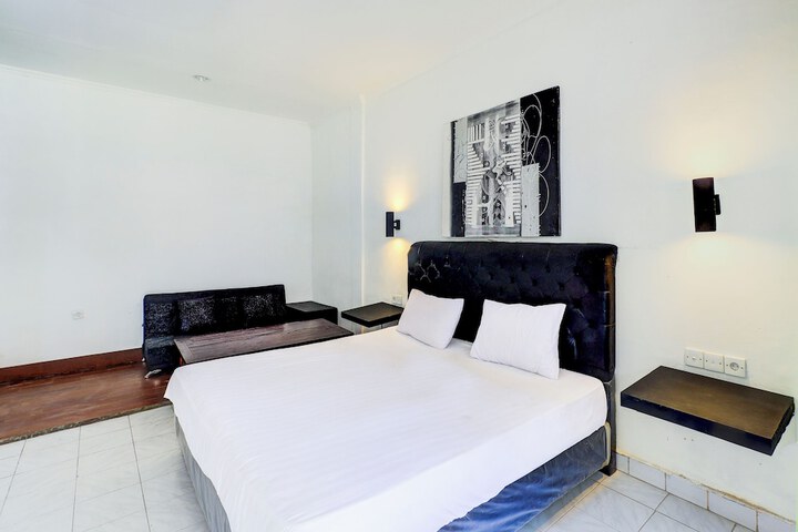 Room 27 of 36