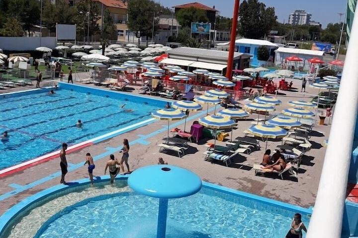 Pool 23 of 45