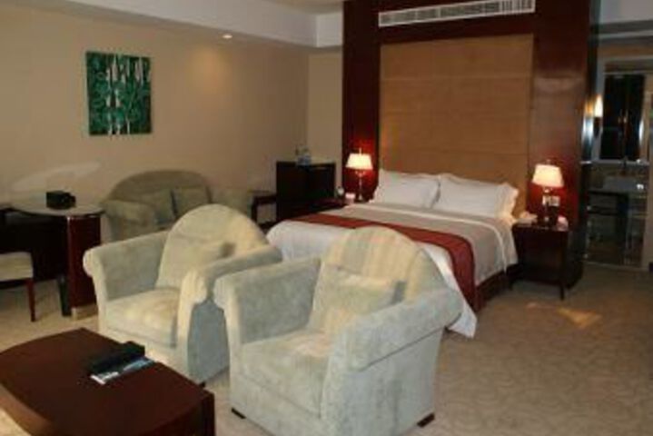 Room 17 of 43