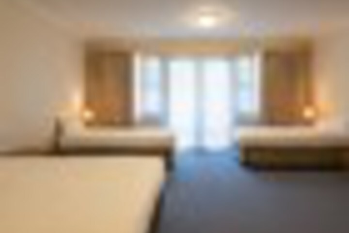 Room 41 of 210