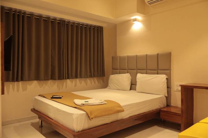 Room 10 of 49
