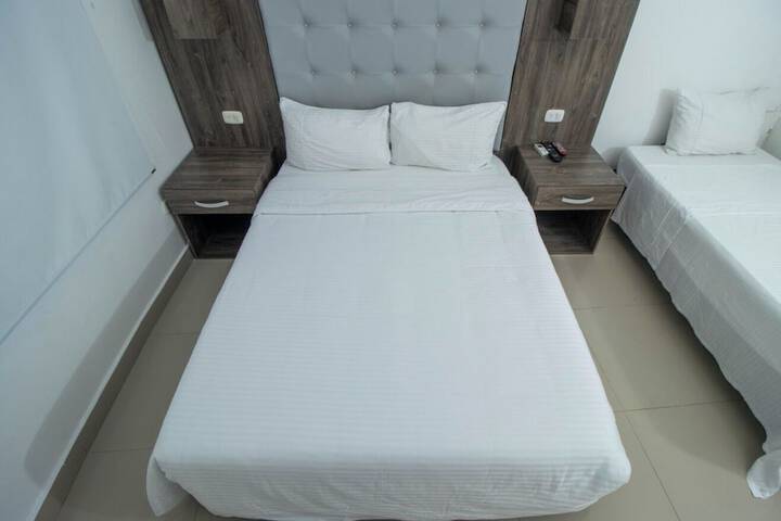 Room 12 of 18