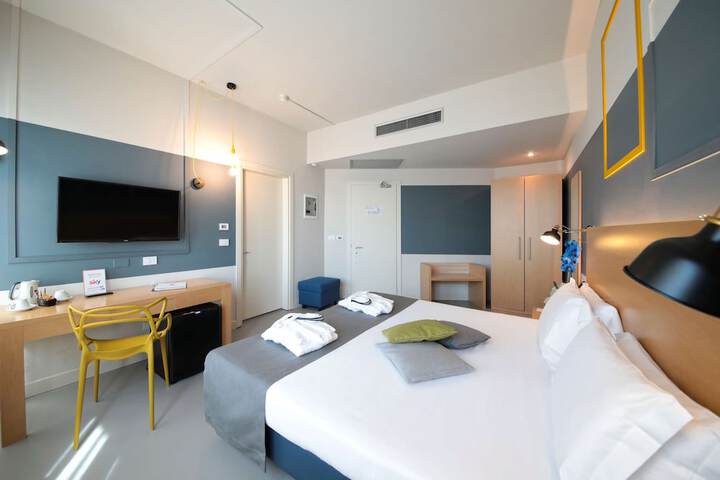 Room 18 of 46