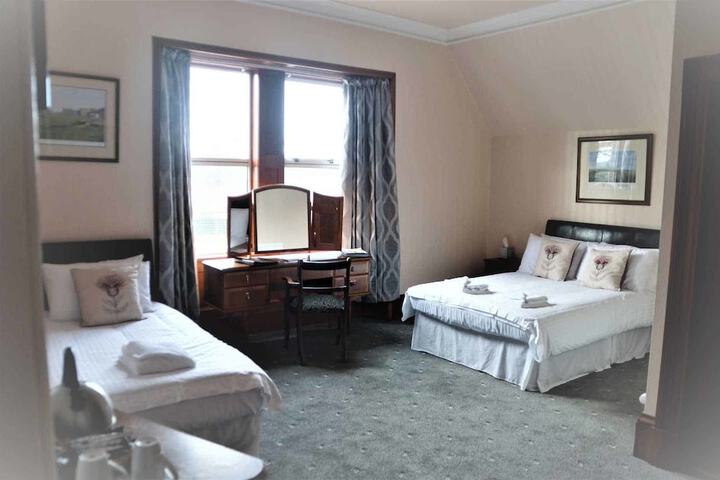 Room 3 of 13