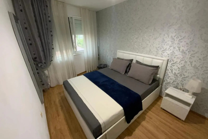 Room 2 of 18