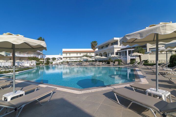 Pool 39 of 60