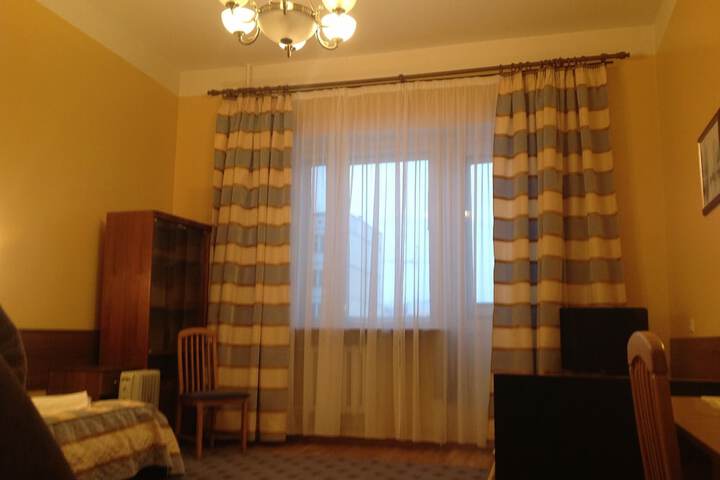 Room 9 of 47