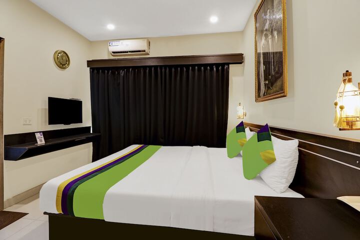 Room 7 of 37