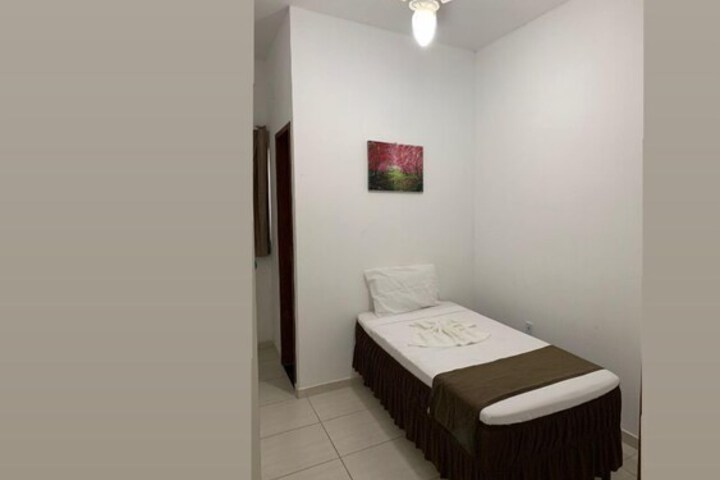 Room 21 of 40