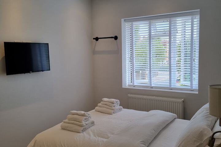 Room 3 of 50
