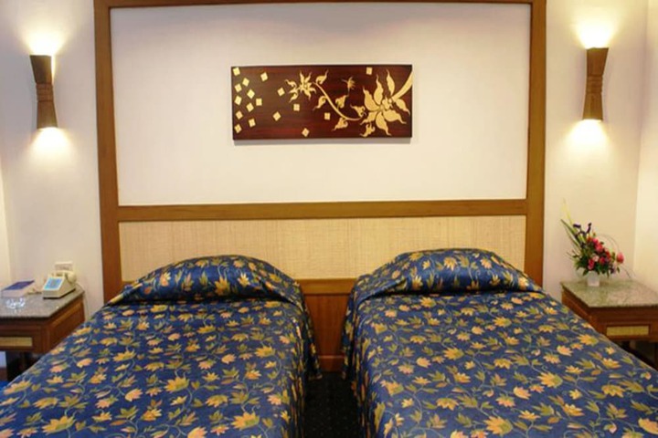 Room 7 of 44