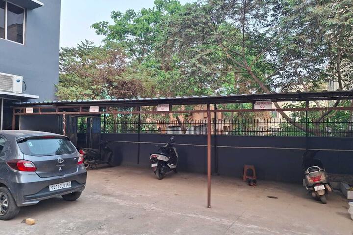 Property Grounds 14 of 14