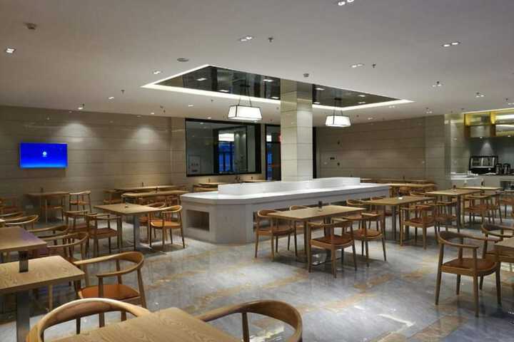 Dining 6 of 12
