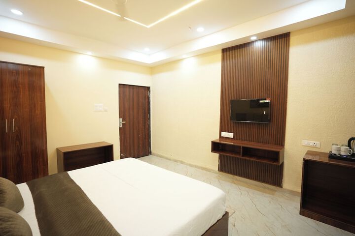 Room 20 of 27