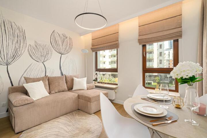Golden Apartments Warsaw - Stylish City Center Rondo Daszyńskiego - Gieldowa