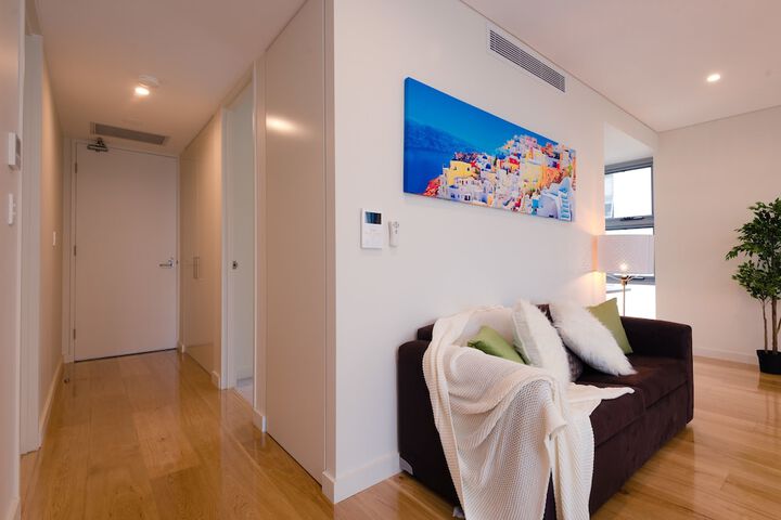 Room 7 of 27