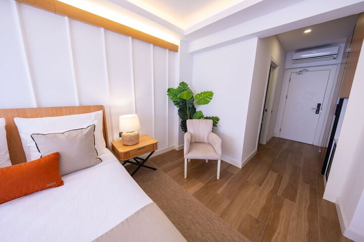 Room 15 of 64