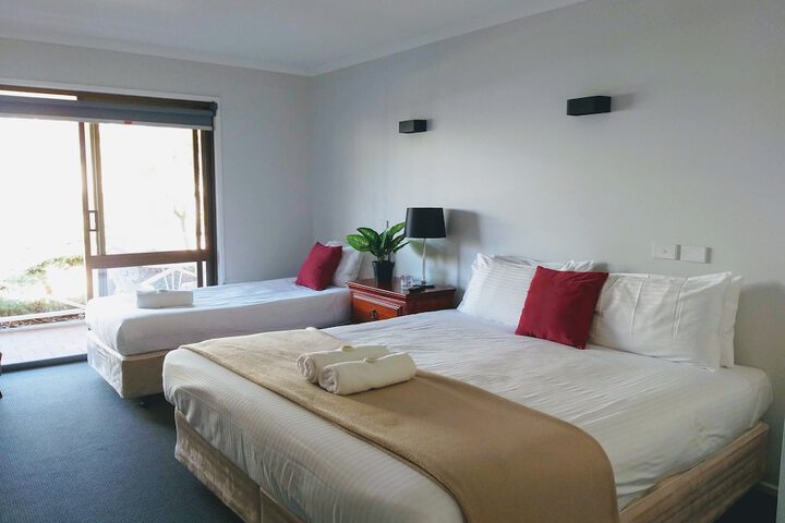 Room 6 of 52