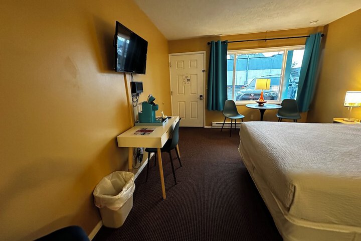 Room 31 of 65