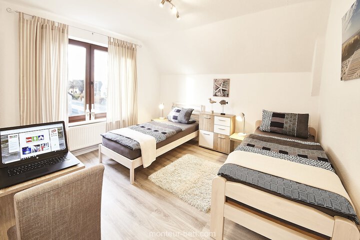 Room 2 of 18