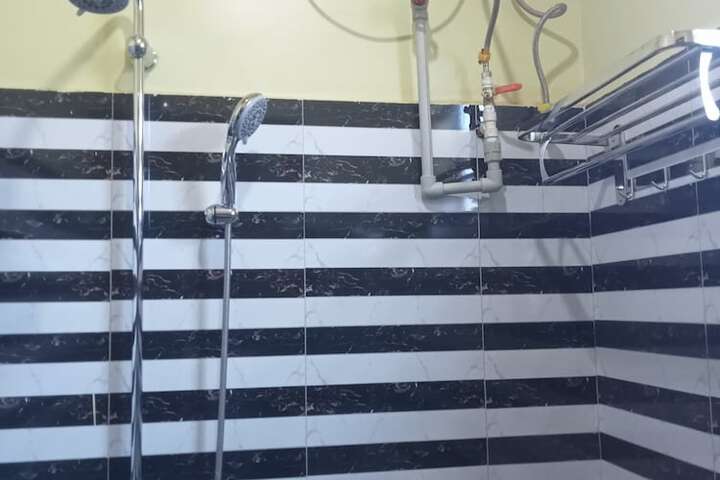 Room 16 of 22