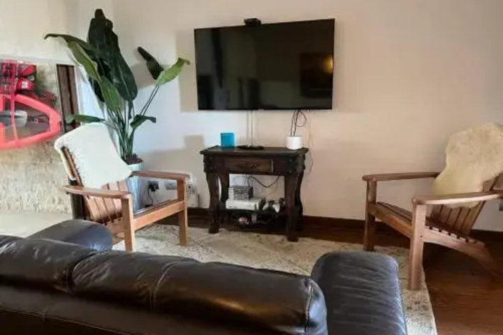 Room 9 of 17