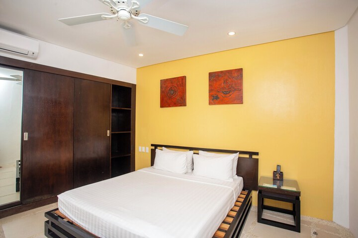 Room 31 of 208