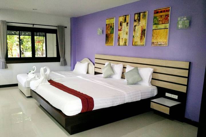 Room 7 of 37
