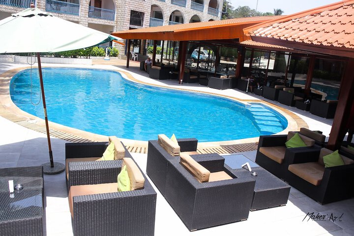 Pool Hotel