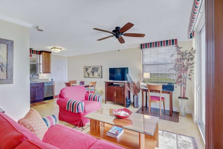Room 11 of 28