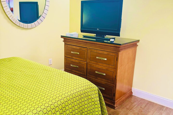 Room 2 of 14