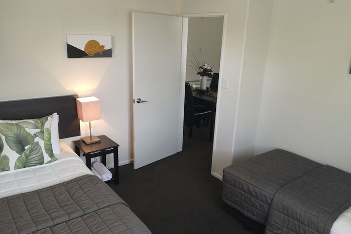 Room 22 of 76