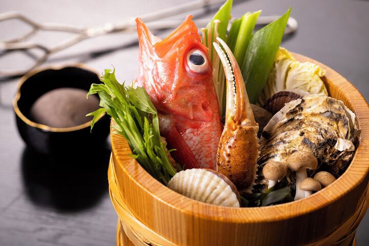 Dining 42 of 55