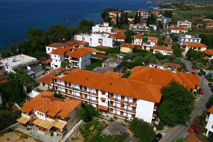 IZEΛA Hotel