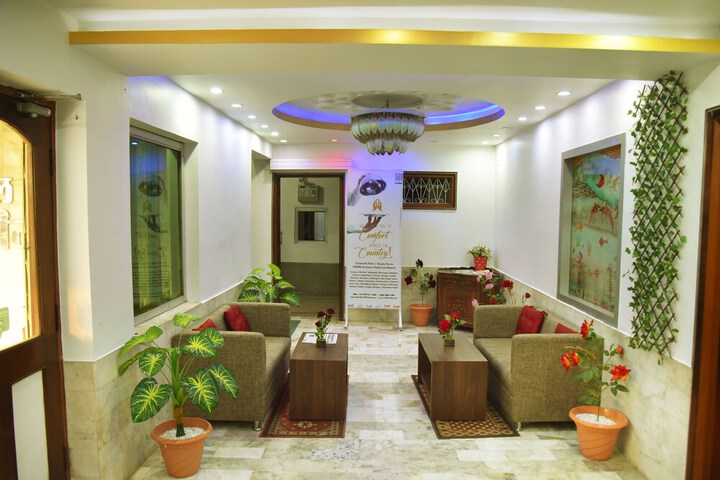 Hotel Interior 4 of 13
