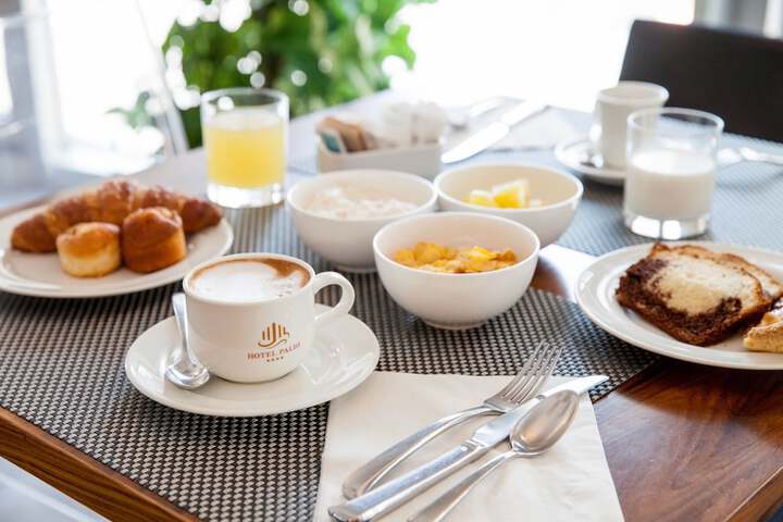 Breakfast/Coffee Service 40 of 45