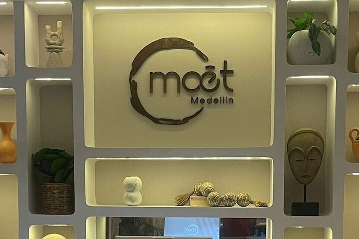 Moet Medellin Hotel
