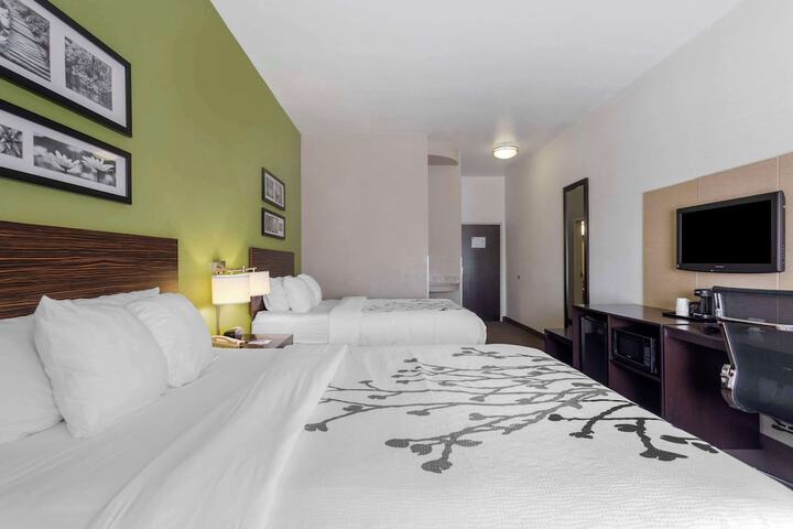 Room 18 of 44
