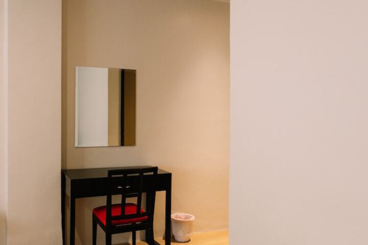 Room 79 of 158