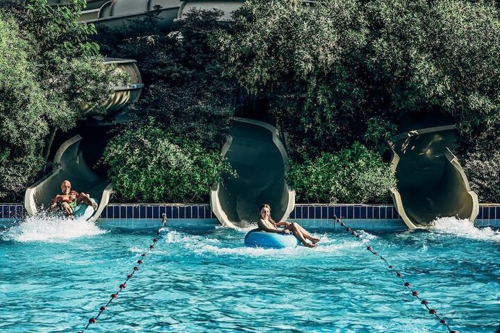 Pool 72 of 156